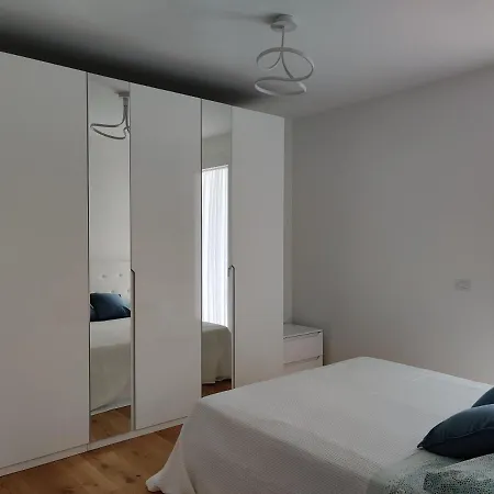 Wave Apartment *
